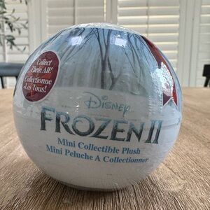 Frozen II Mini Plush Surprise collectible- Series 1